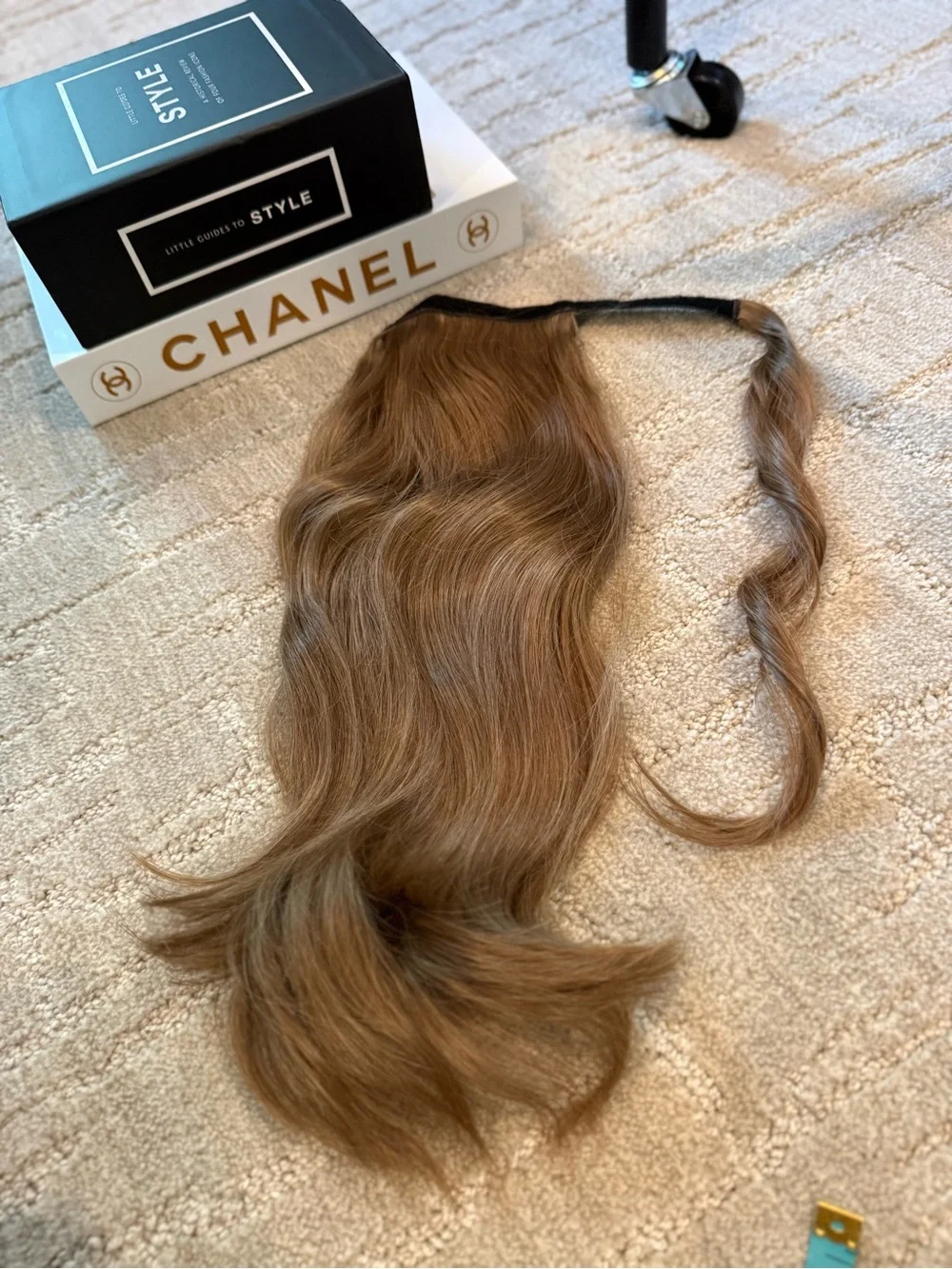 Synthetic Clip-In Ponytail Extension in Light Brown